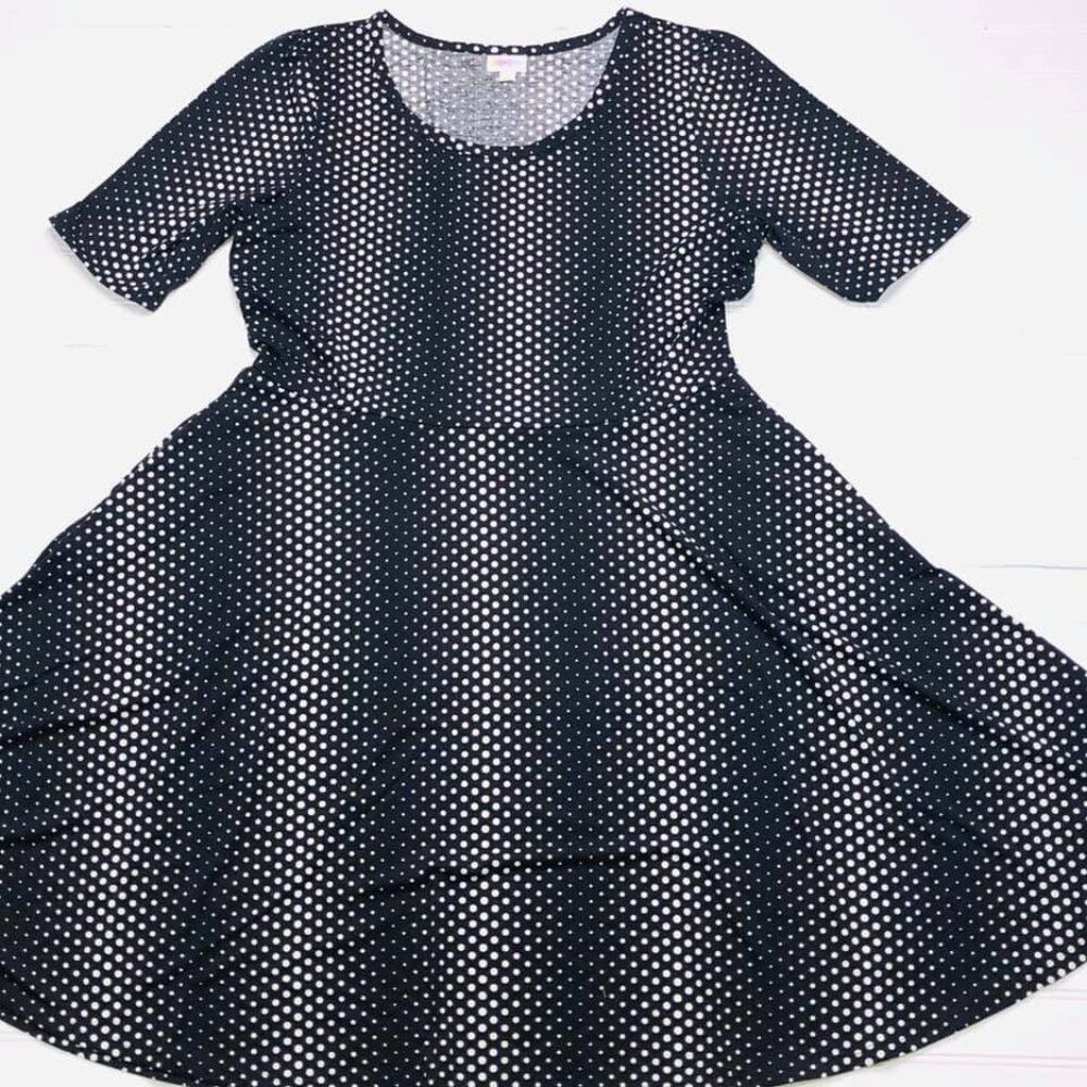 NEW M LuLaRoe Nicole‎ Dress Size M Black White Micro Polka Dot Full Circle Skirt